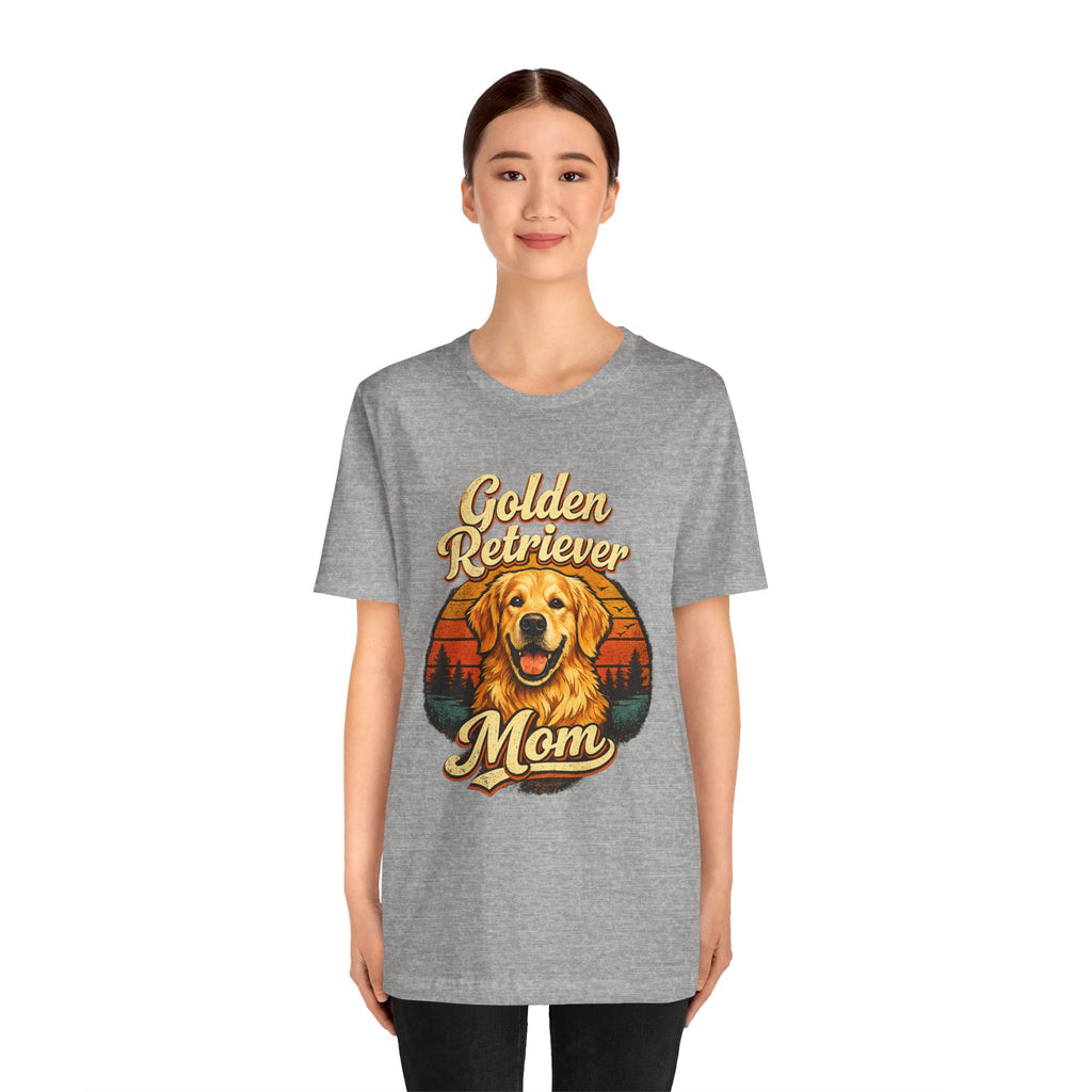 Golden Retriever Mom T-Shirt — Retro Dog Mom Tee