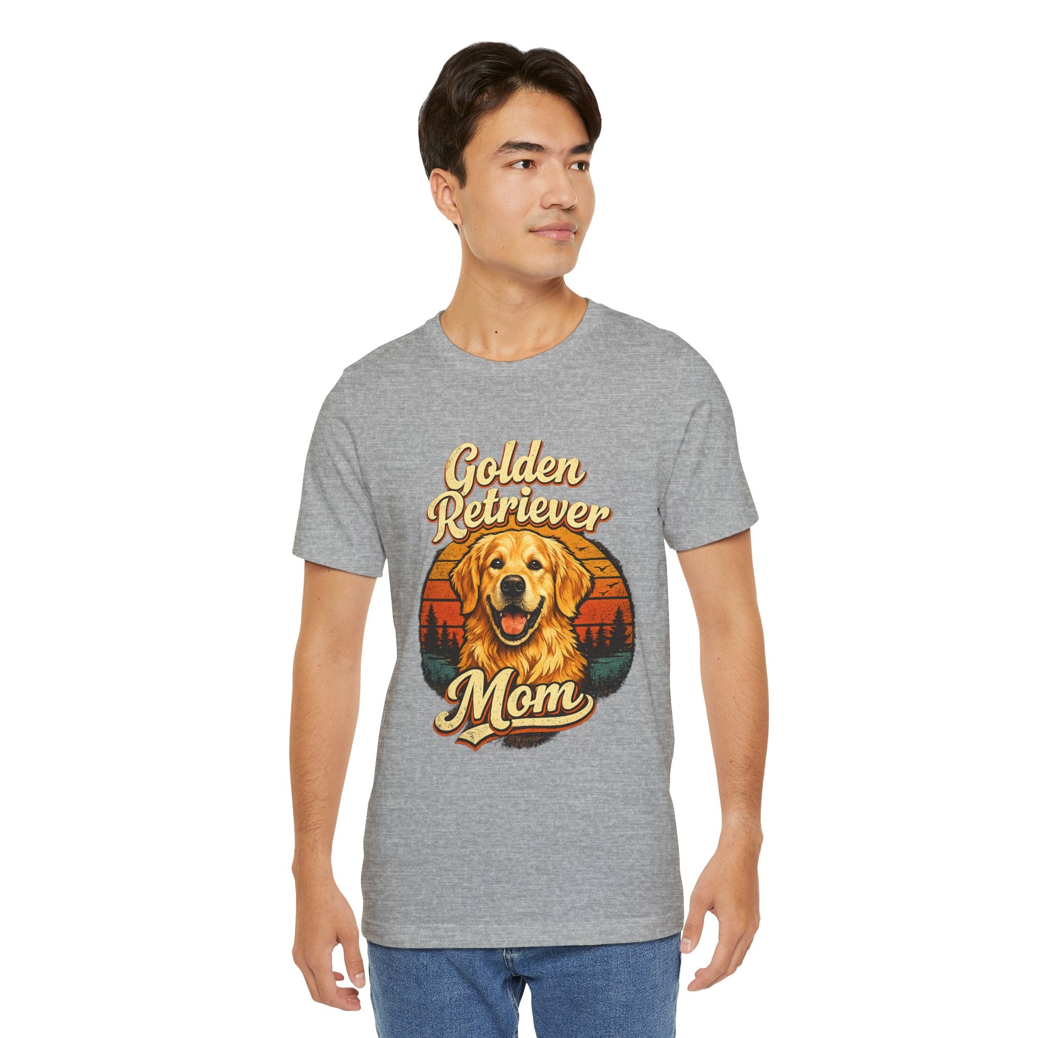 Golden Retriever Mom T-Shirt — Retro Dog Mom Tee