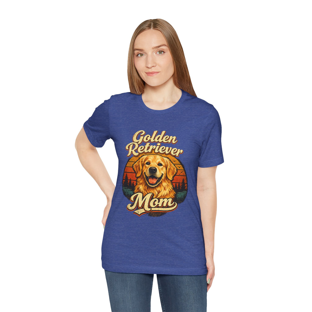 Golden Retriever Mom T-Shirt — Retro Dog Mom Tee