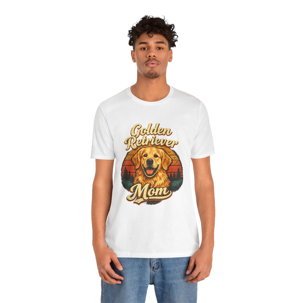 Golden Retriever Mom T-Shirt — Retro Dog Mom Tee