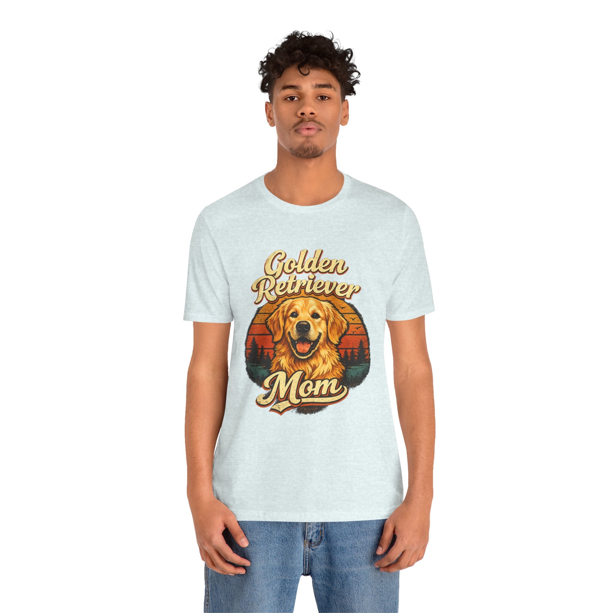 Golden Retriever Mom T-Shirt — Retro Dog Mom Tee