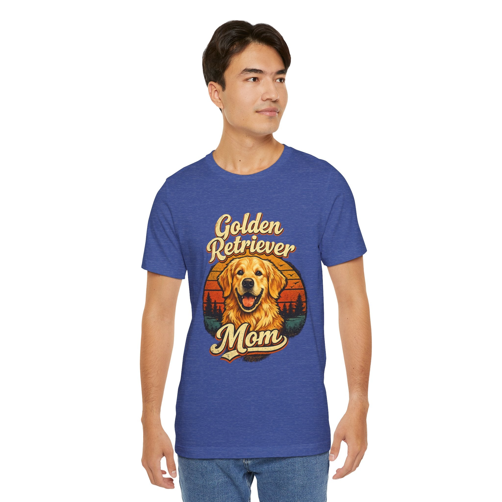 Golden Retriever Mom T-Shirt — Retro Dog Mom Tee
