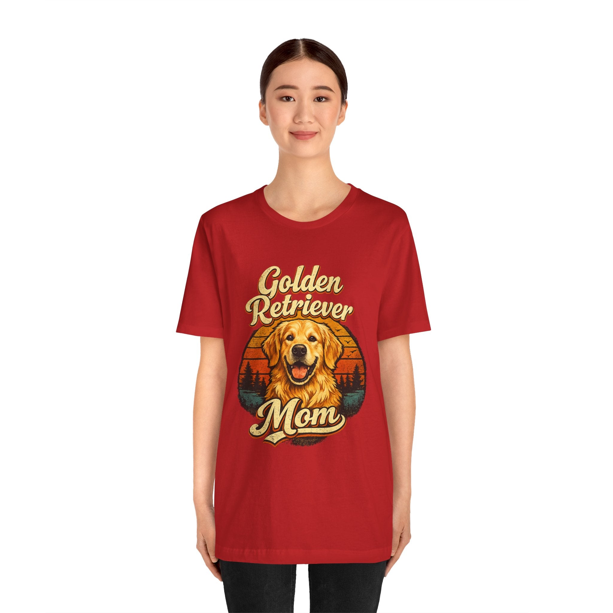 Golden Retriever Mom T-Shirt — Retro Dog Mom Tee