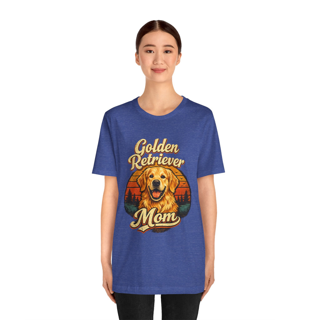 Golden Retriever Mom T-Shirt — Retro Dog Mom Tee