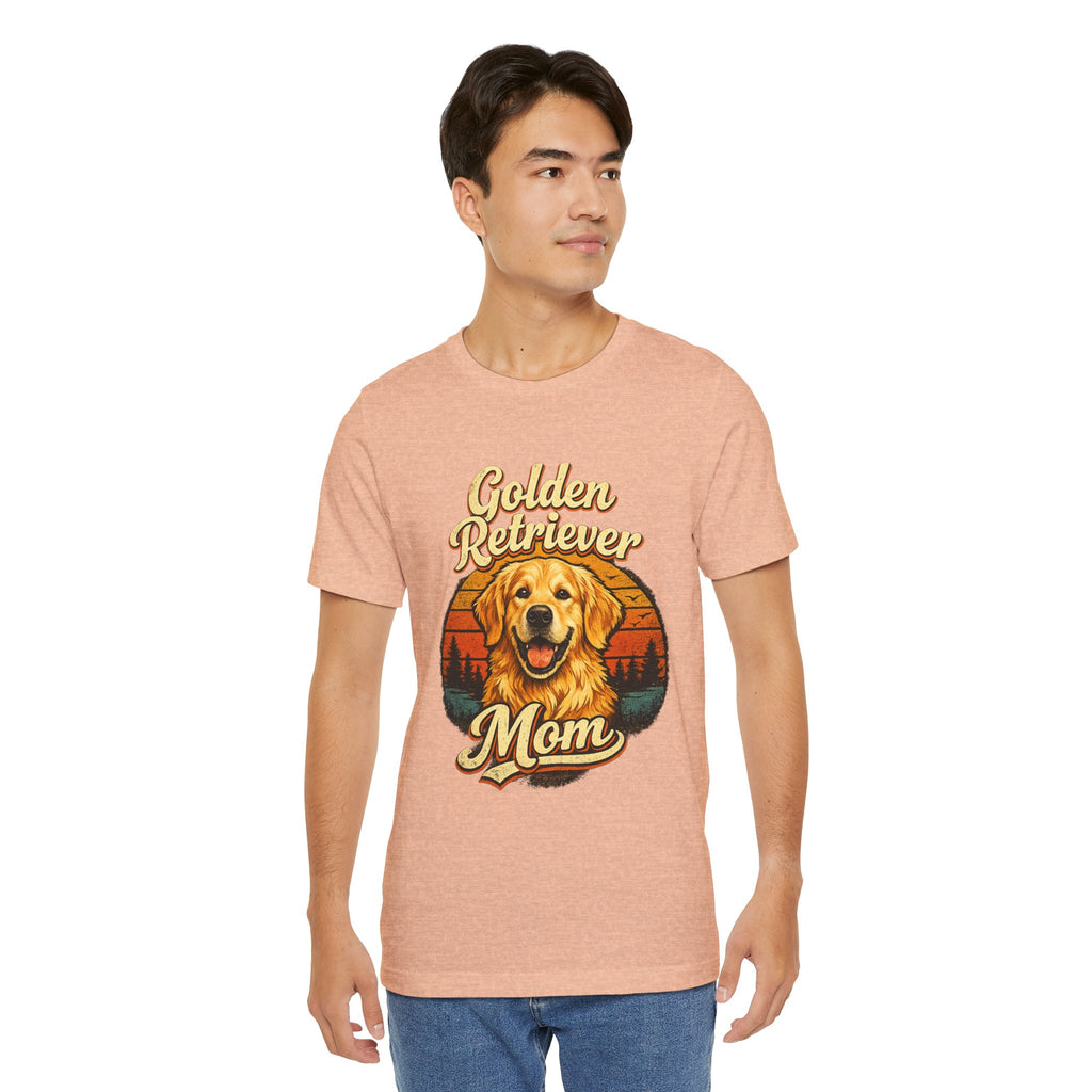 Golden Retriever Mom T-Shirt — Retro Dog Mom Tee