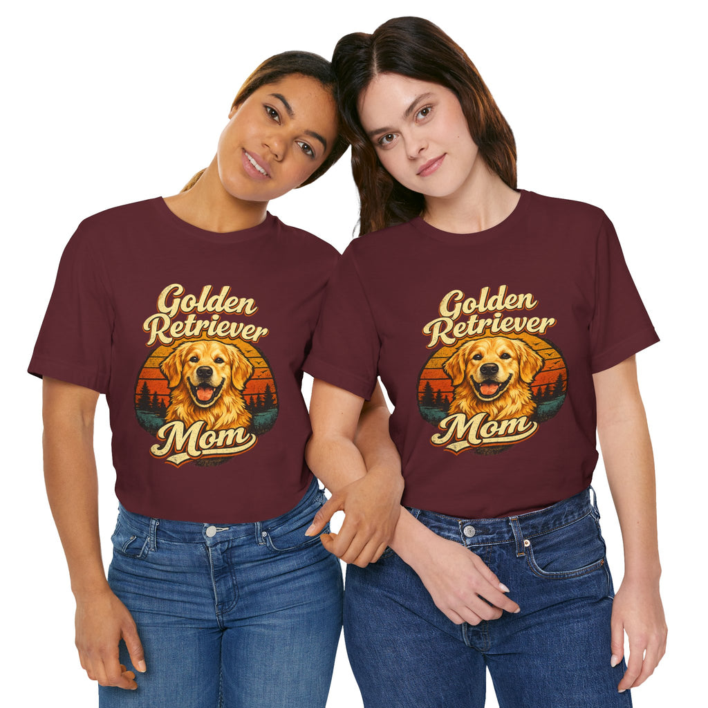 Golden Retriever Mom T-Shirt — Retro Dog Mom Tee