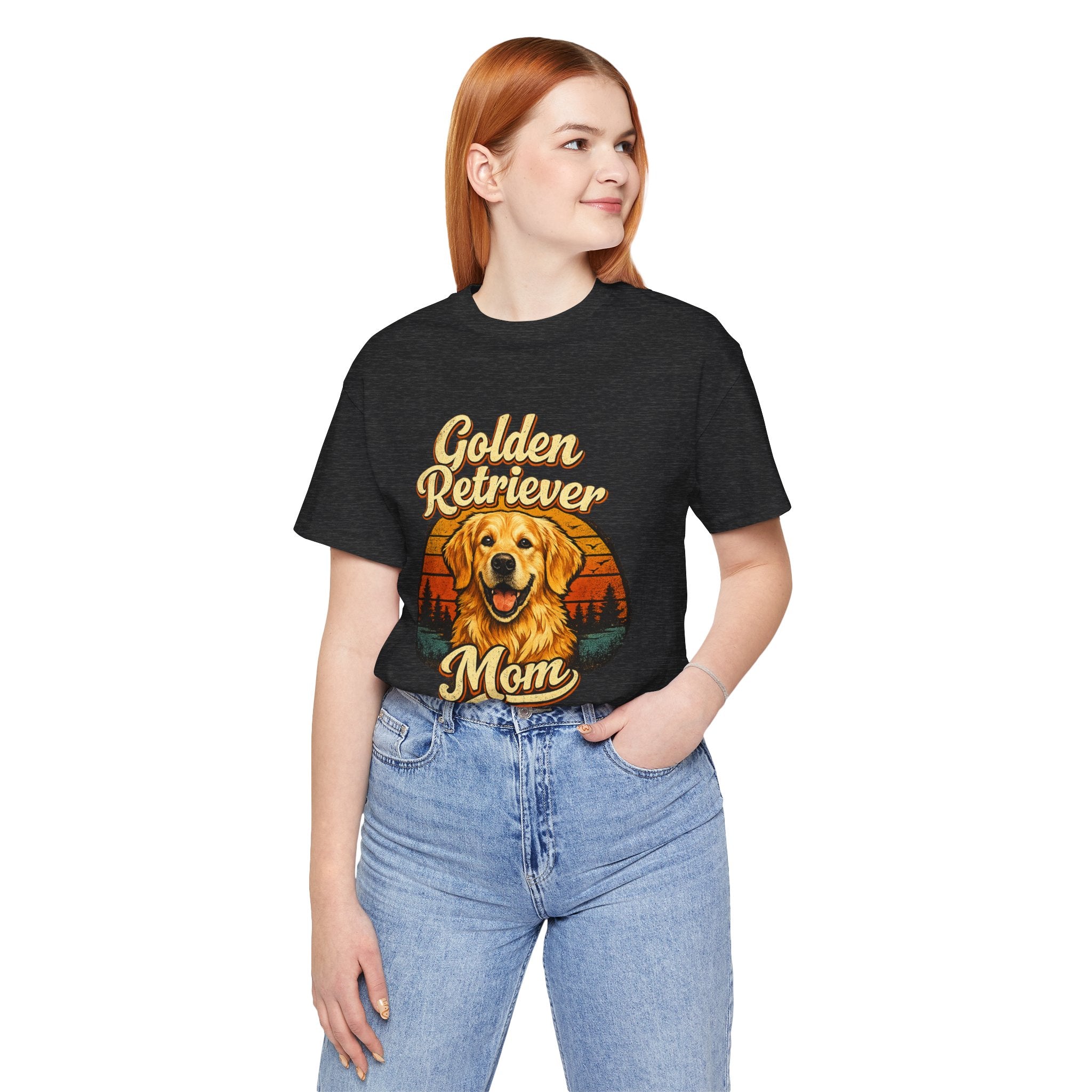 Golden Retriever Mom T-Shirt — Retro Dog Mom Tee