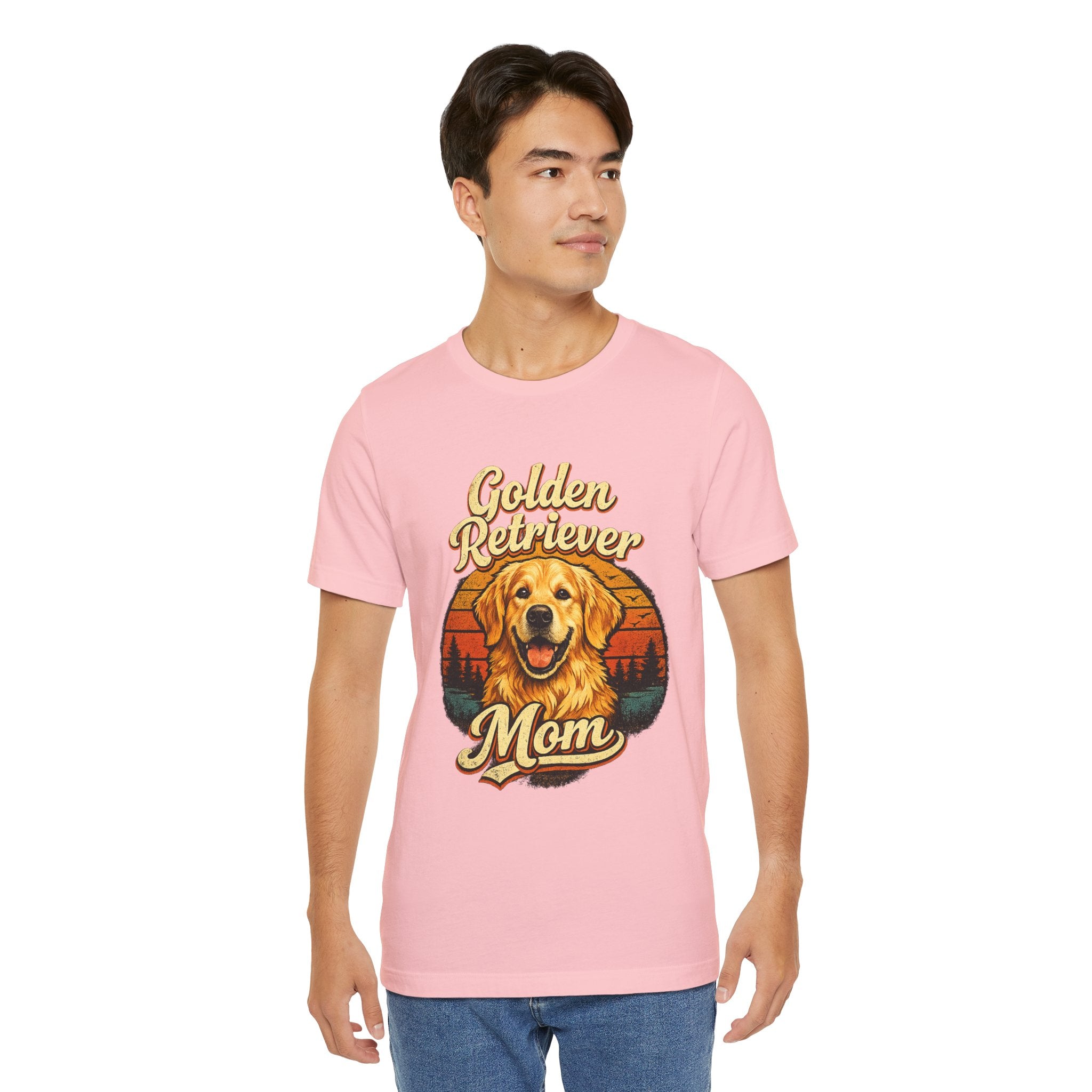 Golden Retriever Mom T-Shirt — Retro Dog Mom Tee