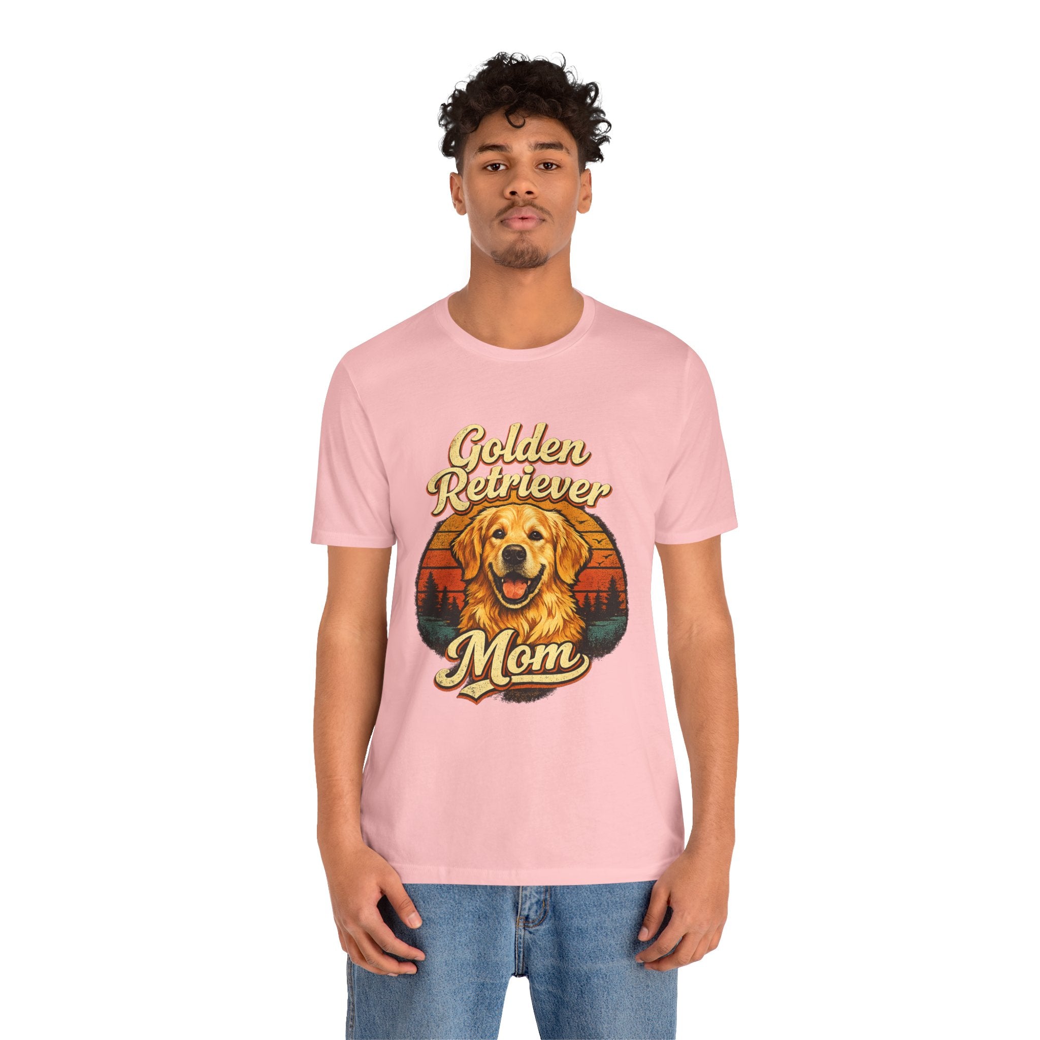 Golden Retriever Mom T-Shirt — Retro Dog Mom Tee