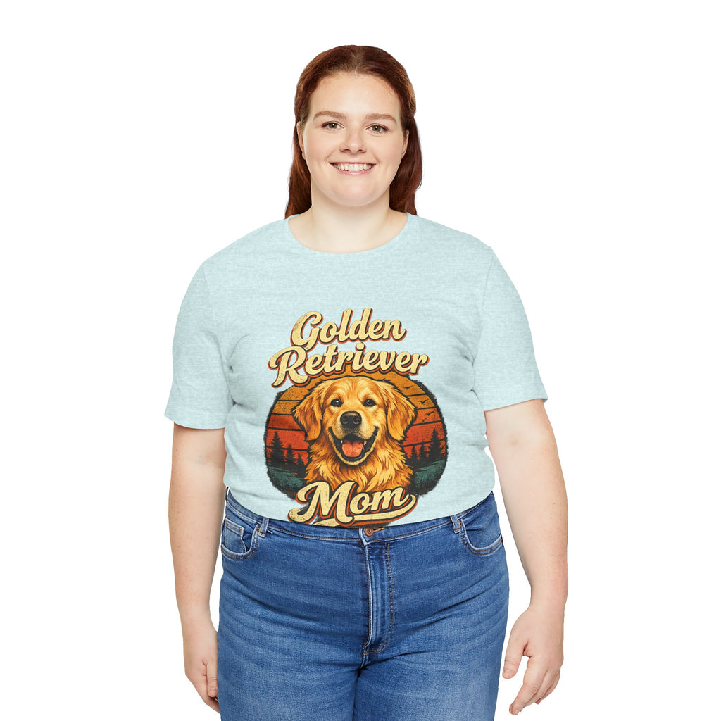 Golden Retriever Mom T-Shirt — Retro Dog Mom Tee