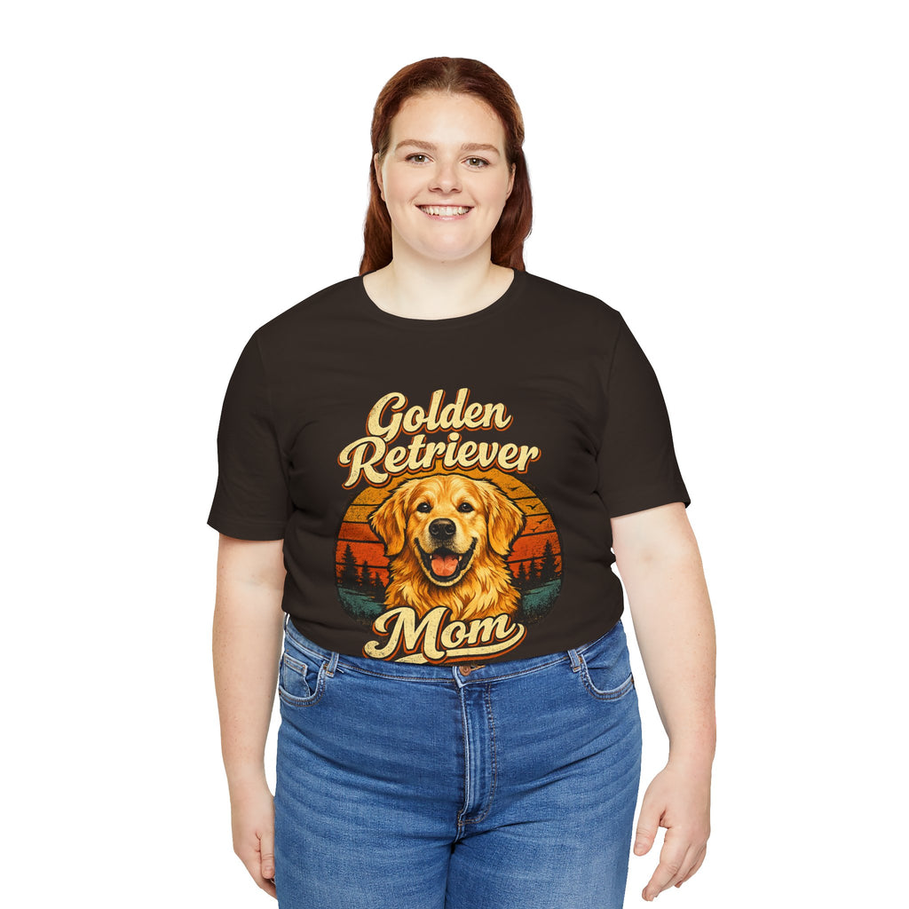 Golden Retriever Mom T-Shirt — Retro Dog Mom Tee