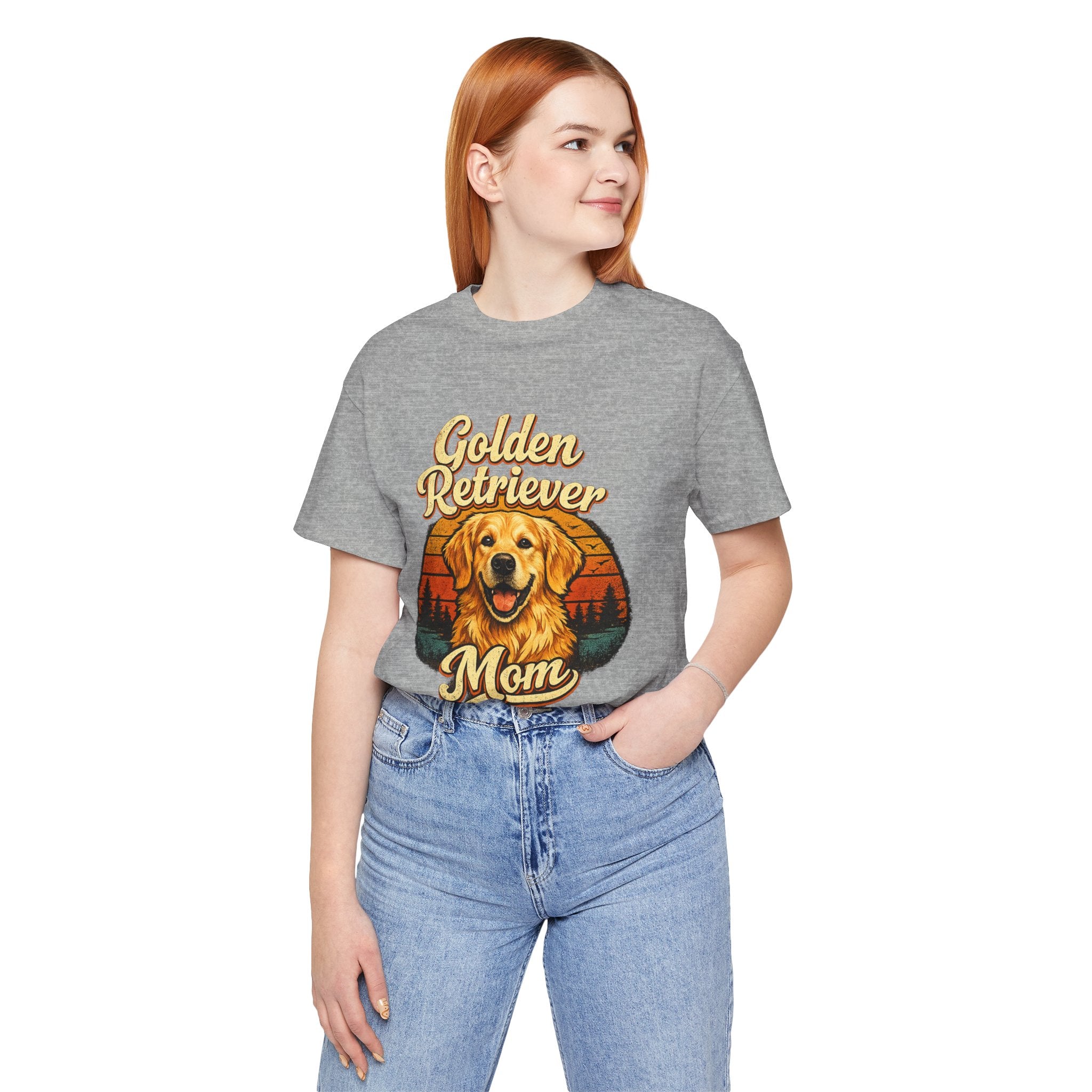 Golden Retriever Mom T-Shirt — Retro Dog Mom Tee