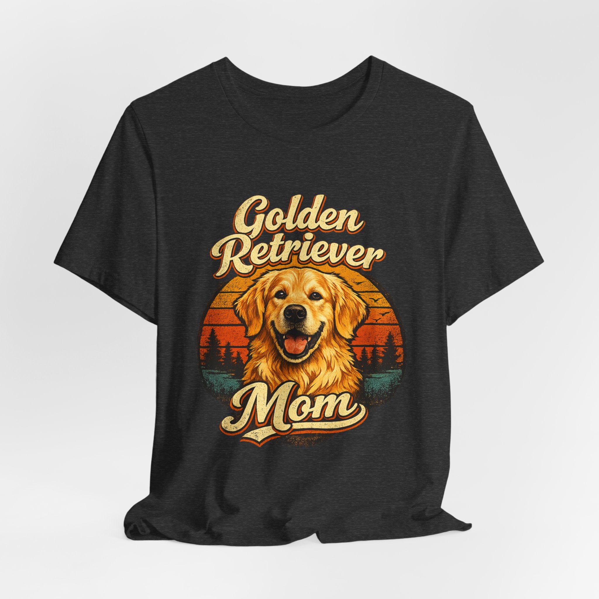 Golden Retriever Mom T-Shirt — Retro Dog Mom Tee