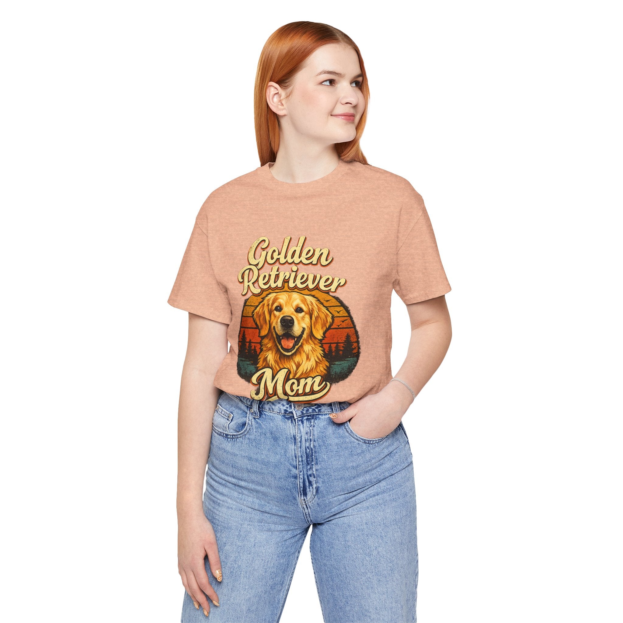 Golden Retriever Mom T-Shirt — Retro Dog Mom Tee