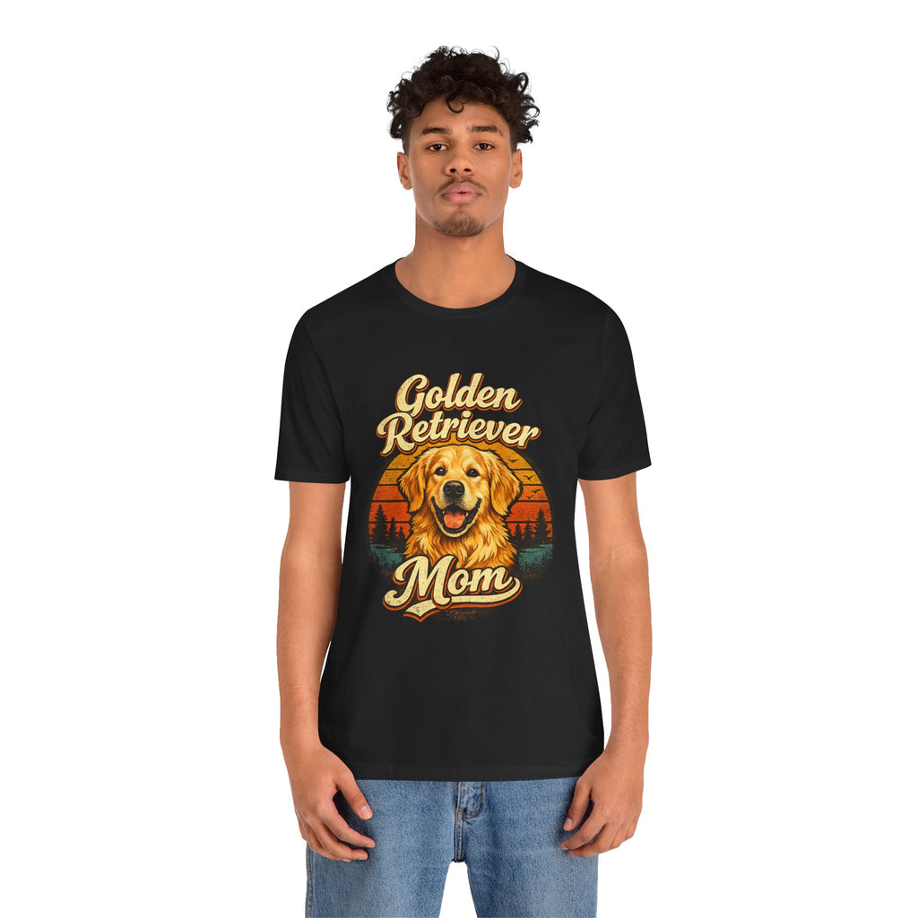 Golden Retriever Mom T-Shirt — Retro Dog Mom Tee