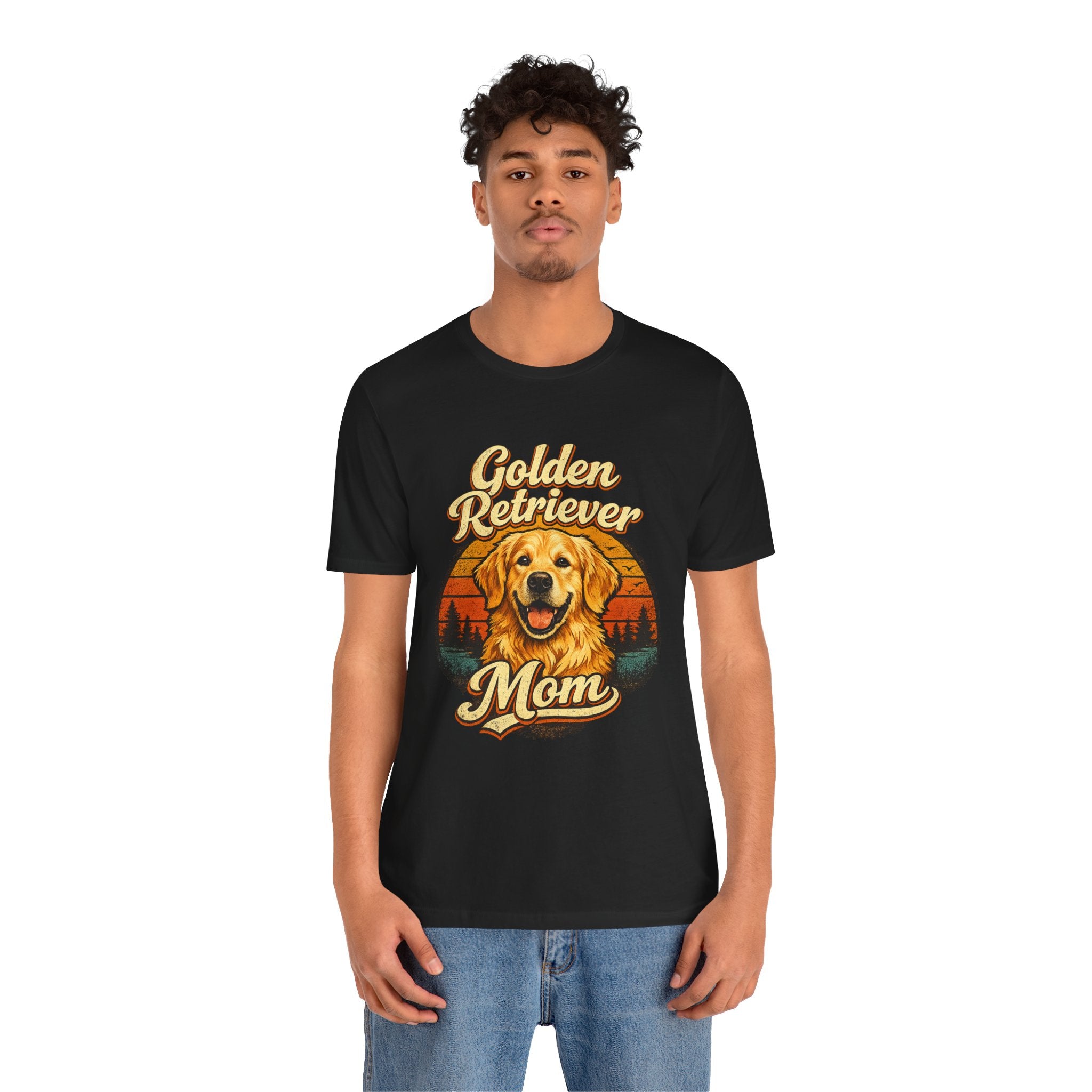 Golden Retriever Mom T-Shirt — Retro Dog Mom Tee