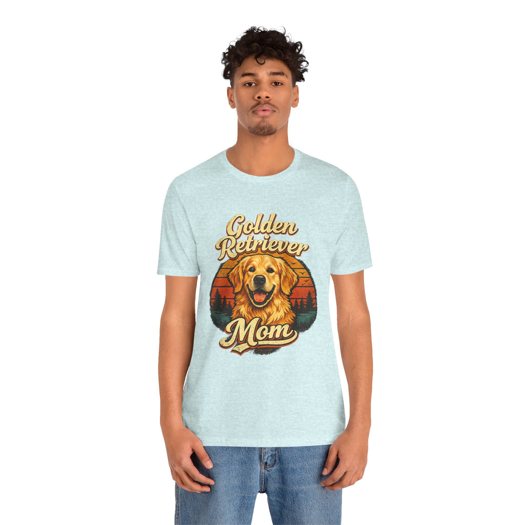 Golden Retriever Mom T-Shirt — Retro Dog Mom Tee