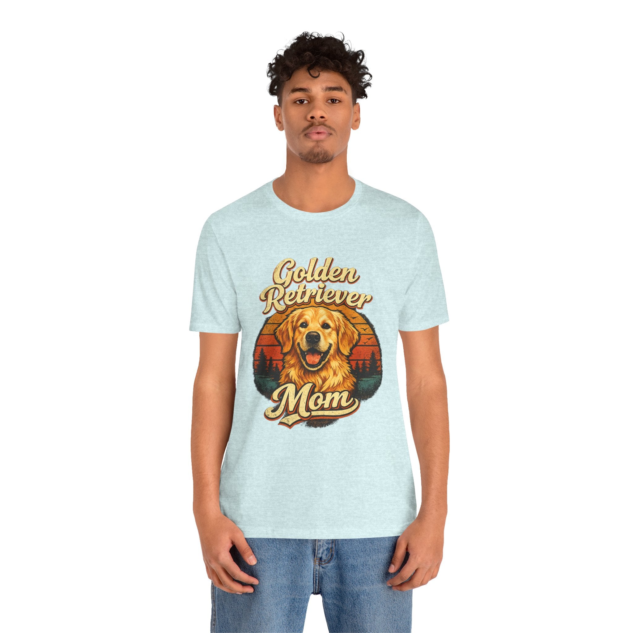 Golden Retriever Mom T-Shirt — Retro Dog Mom Tee
