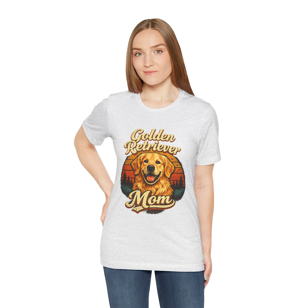 Golden Retriever Mom T-Shirt — Retro Dog Mom Tee