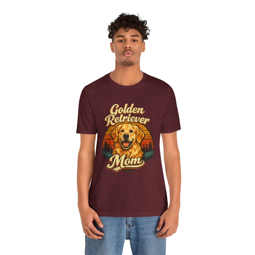 Golden Retriever Mom T-Shirt — Retro Dog Mom Tee