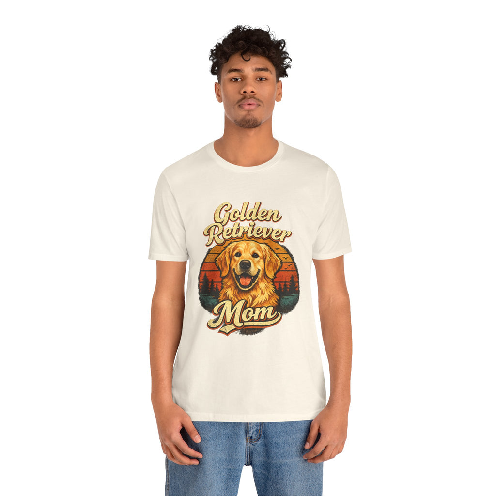Golden Retriever Mom T-Shirt — Retro Dog Mom Tee