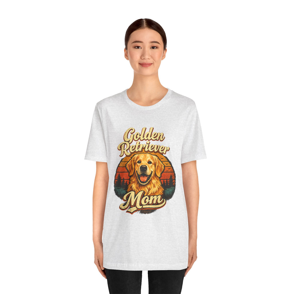 Golden Retriever Mom T-Shirt — Retro Dog Mom Tee