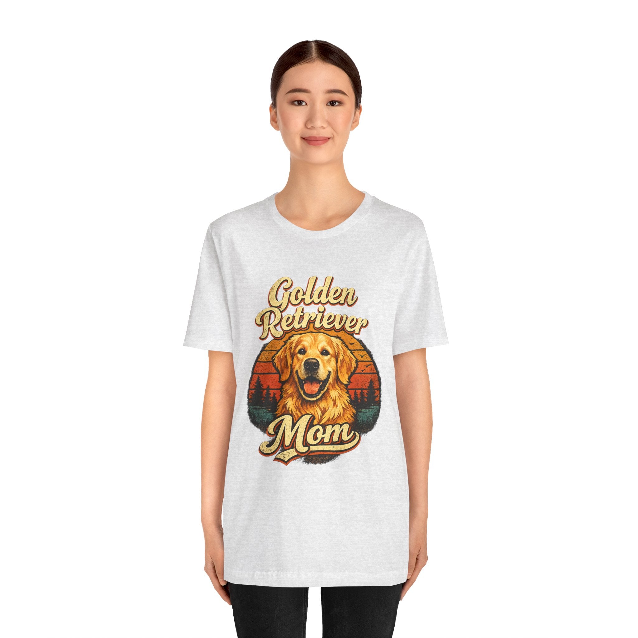Golden Retriever Mom T-Shirt — Retro Dog Mom Tee