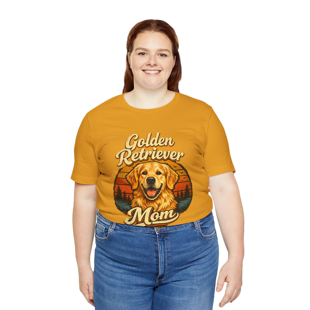 Golden Retriever Mom T-Shirt — Retro Dog Mom Tee