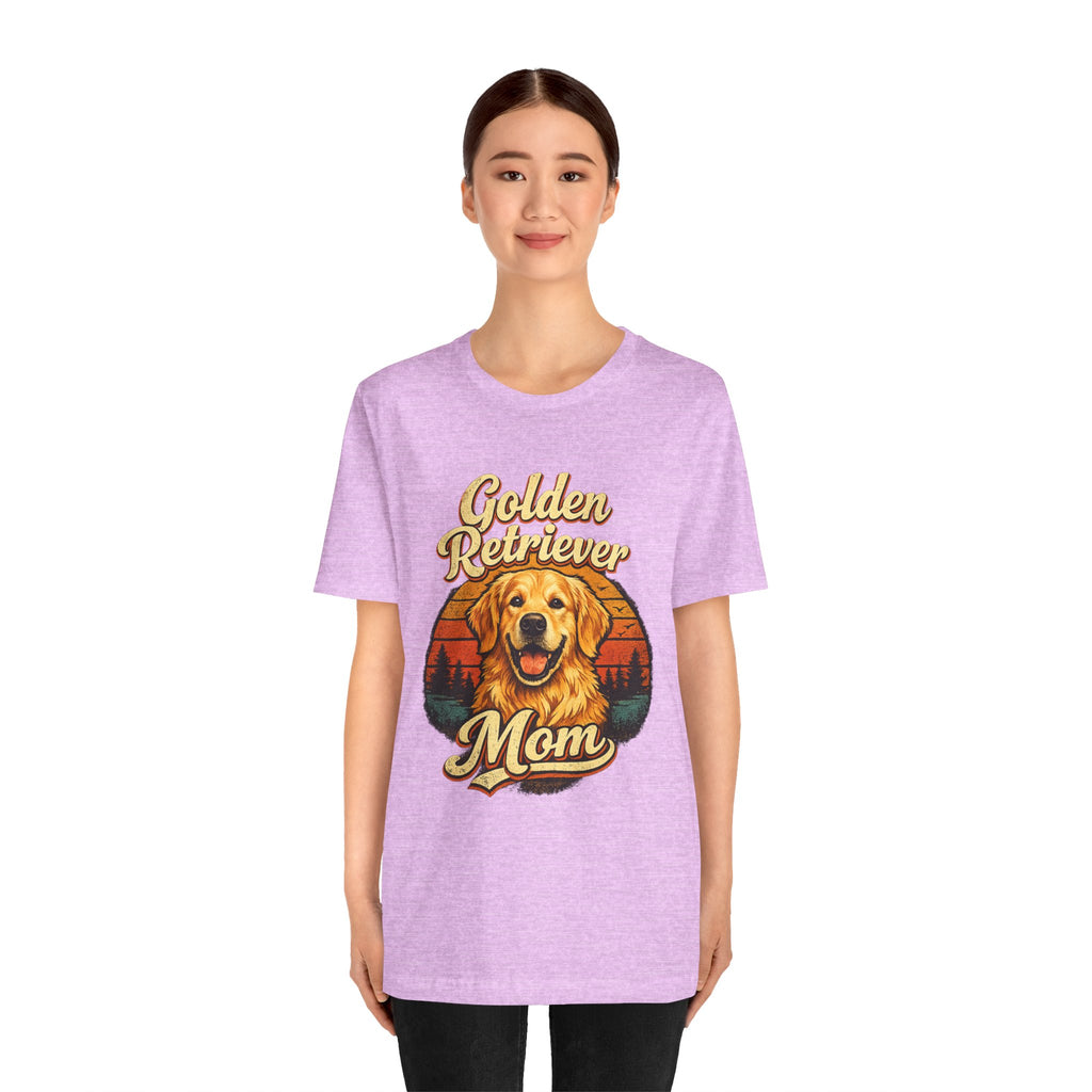 Golden Retriever Mom T-Shirt — Retro Dog Mom Tee