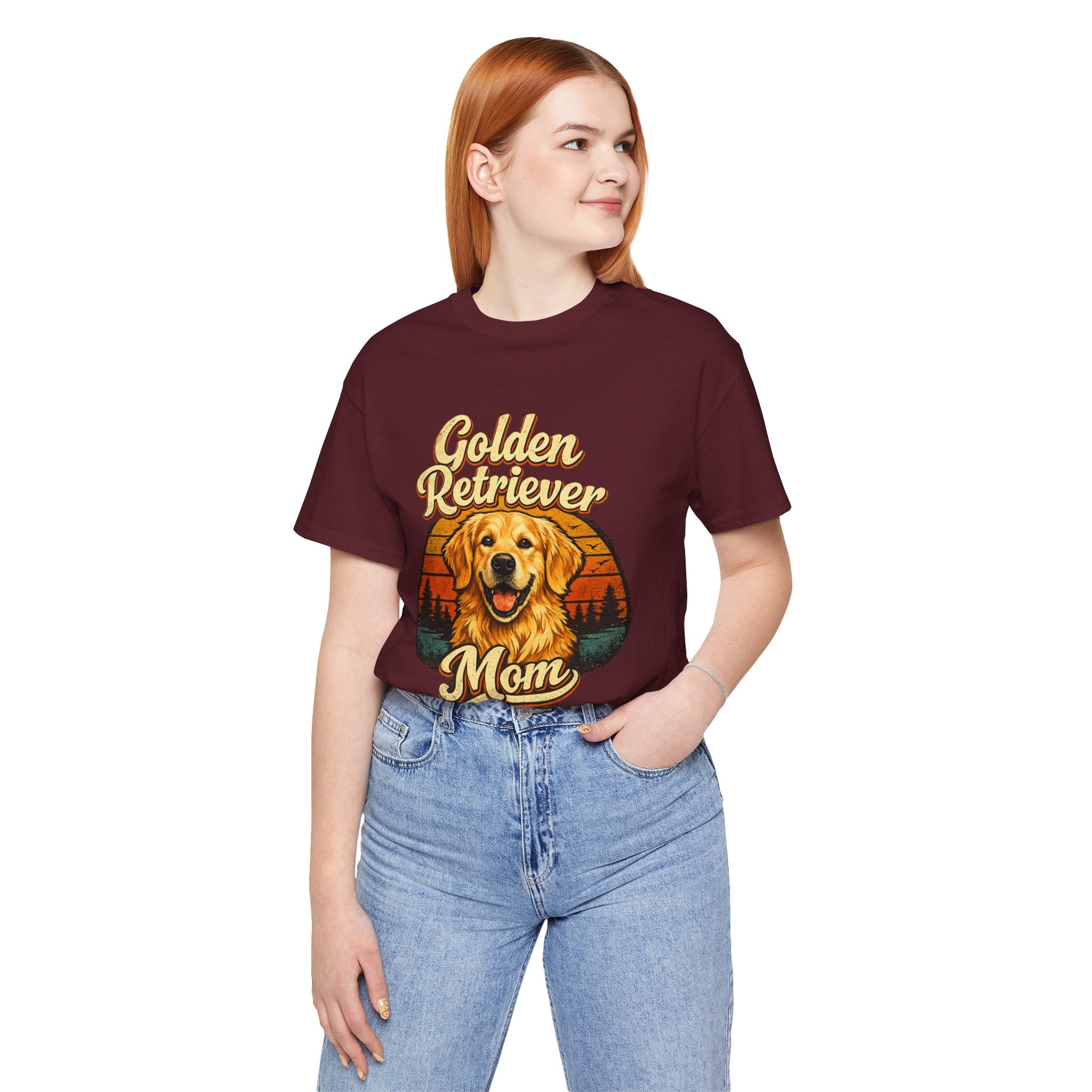 Golden Retriever Mom T-Shirt — Retro Dog Mom Tee