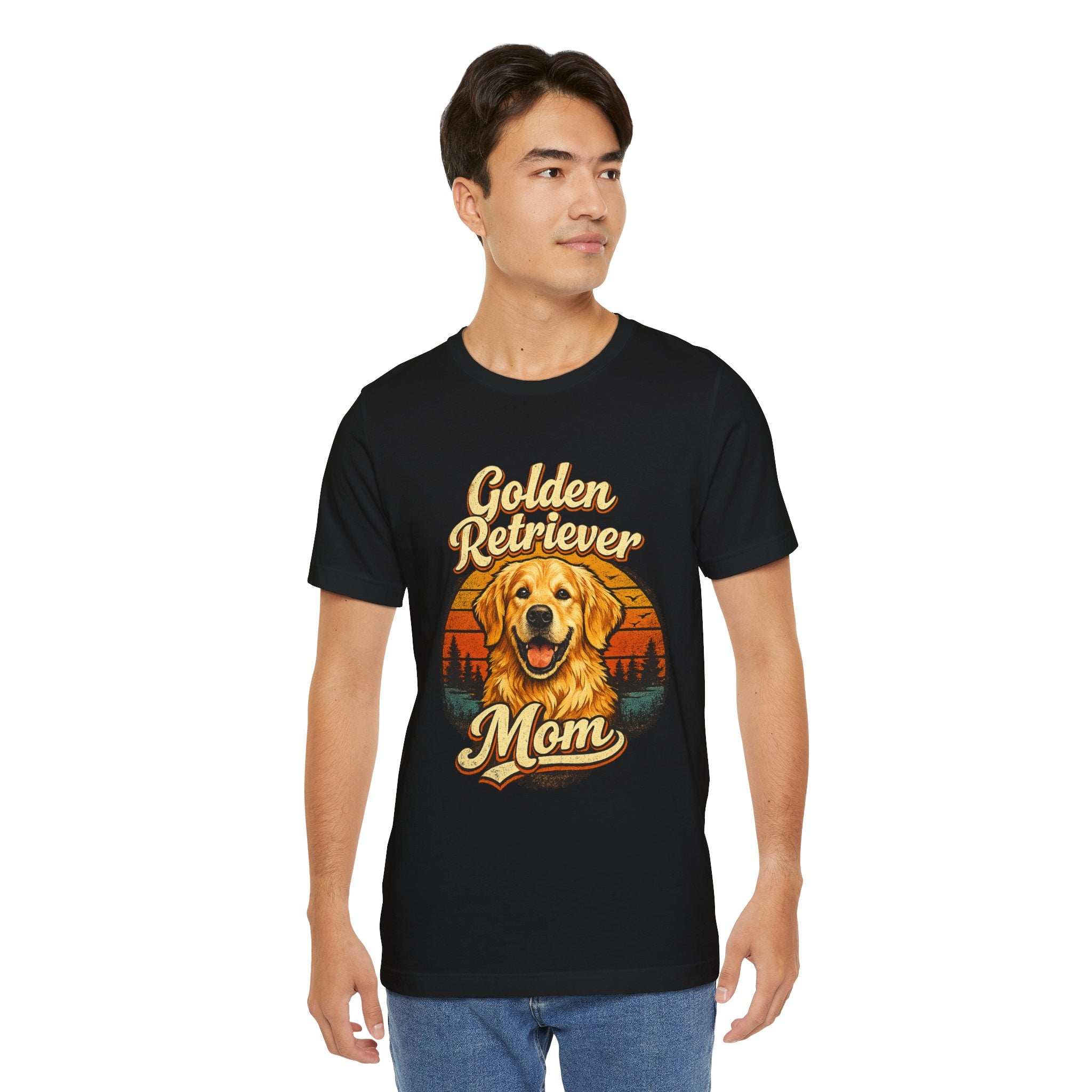 Golden Retriever Mom T-Shirt — Retro Dog Mom Tee