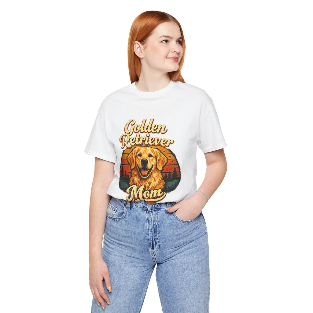 Golden Retriever Mom T-Shirt — Retro Dog Mom Tee