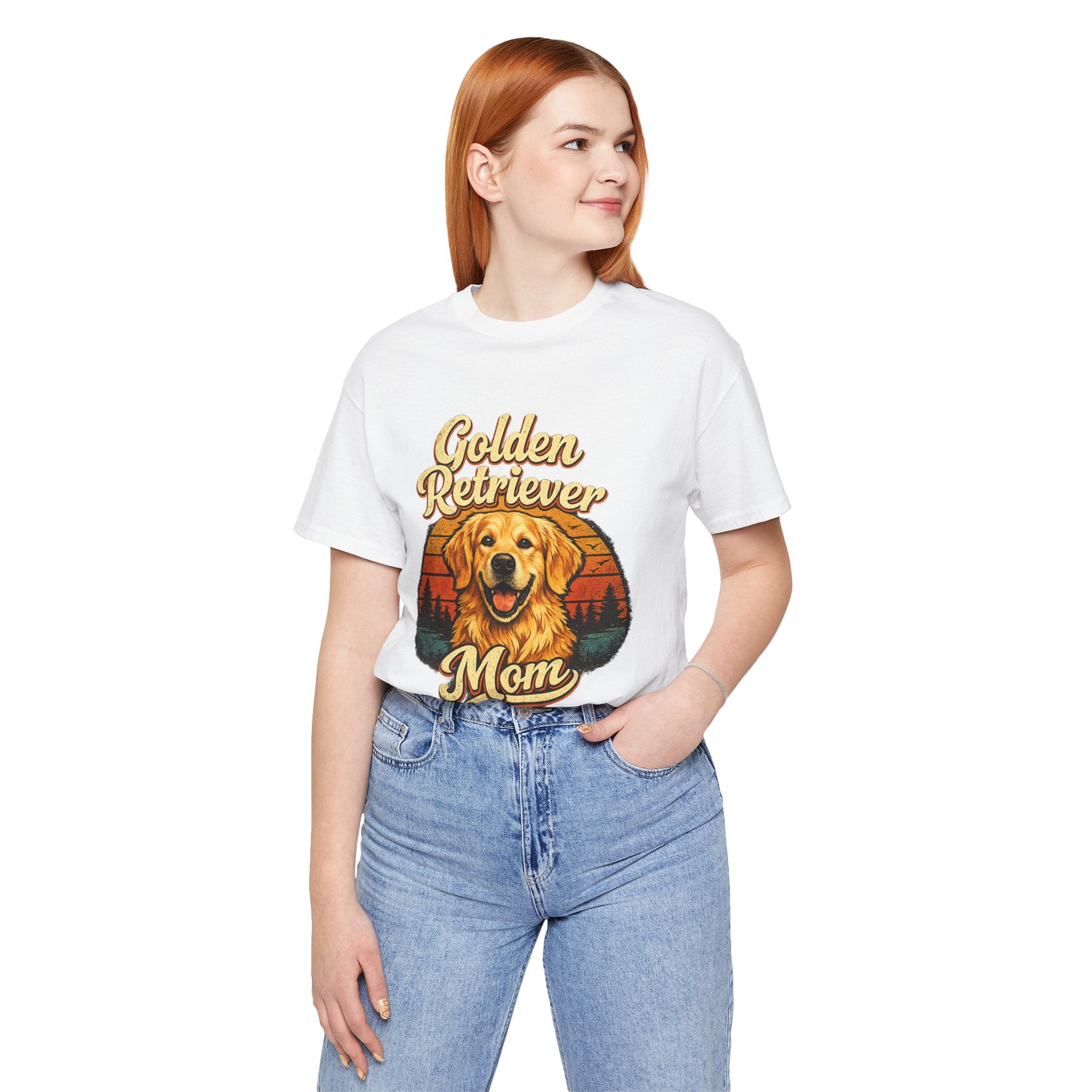 Golden Retriever Mom T-Shirt — Retro Dog Mom Tee