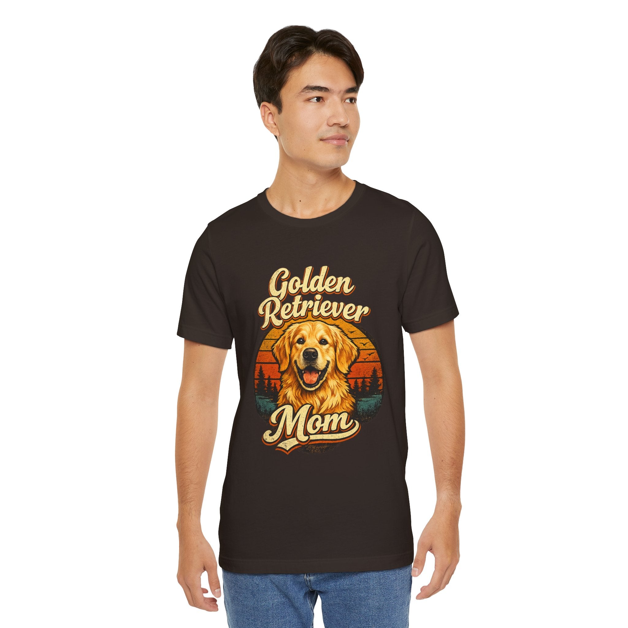 Golden Retriever Mom T-Shirt — Retro Dog Mom Tee