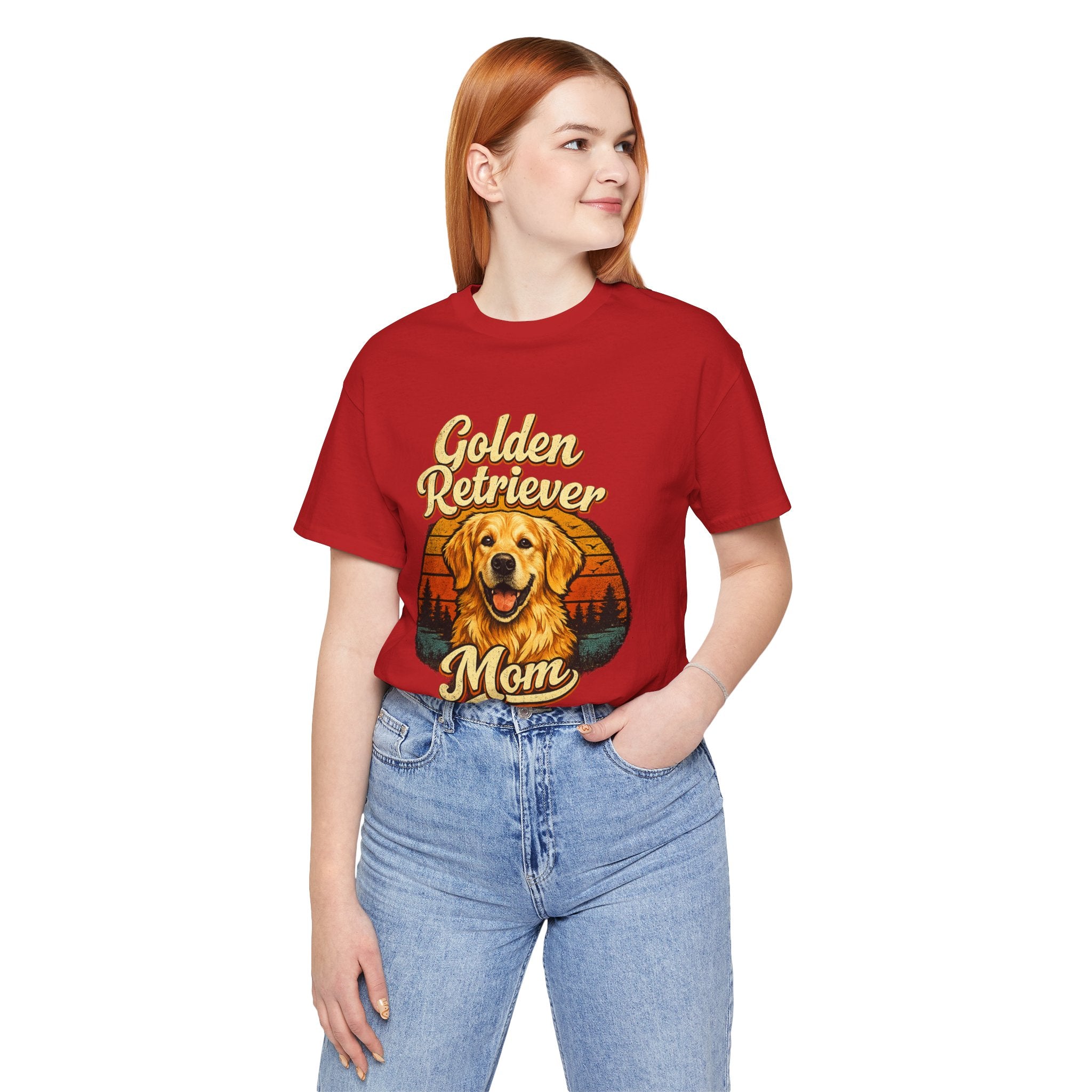 Golden Retriever Mom T-Shirt — Retro Dog Mom Tee