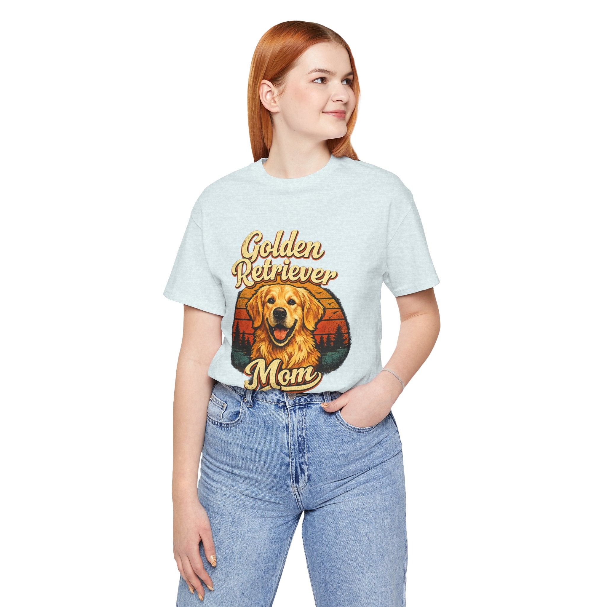 Golden Retriever Mom T-Shirt — Retro Dog Mom Tee