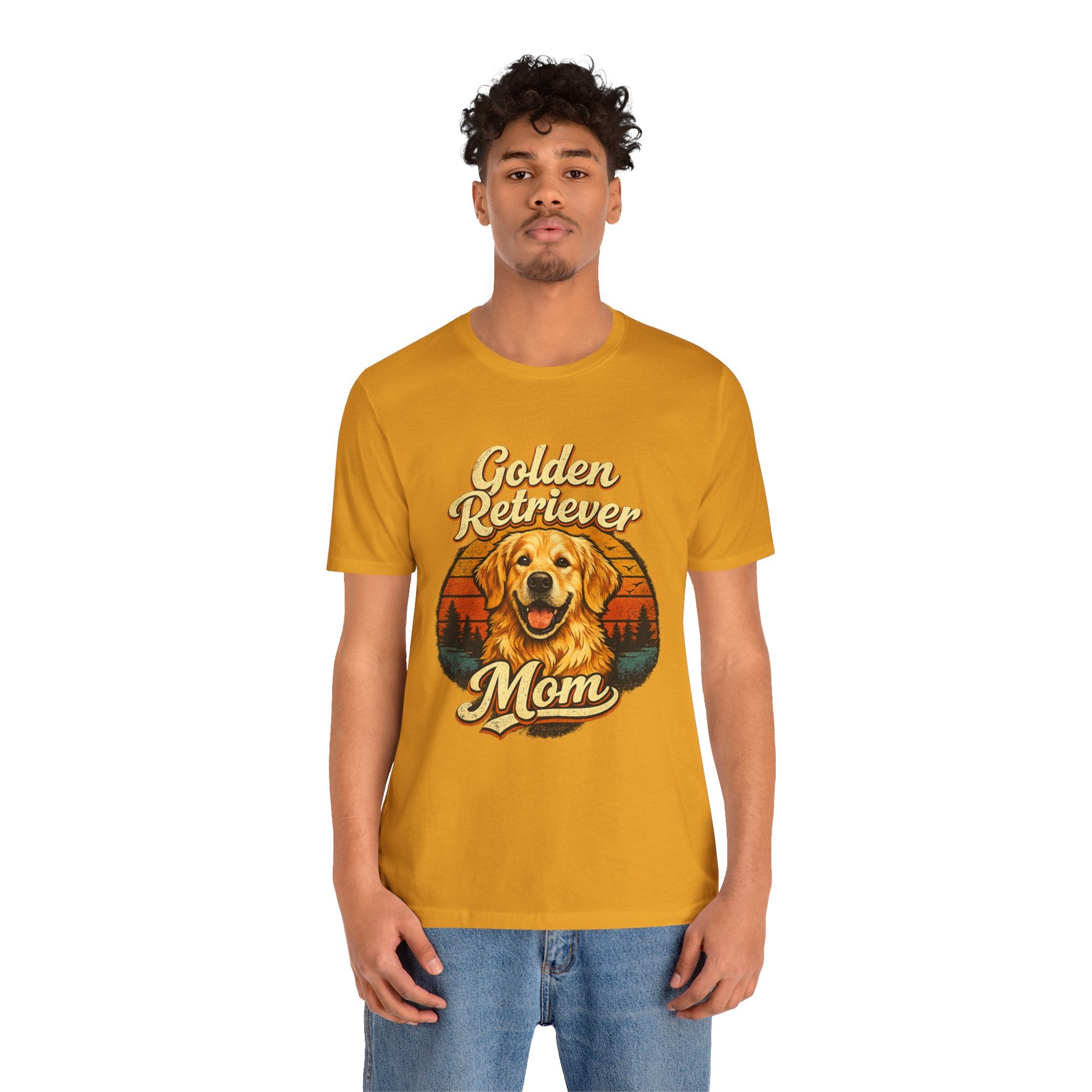 Golden Retriever Mom T-Shirt — Retro Dog Mom Tee