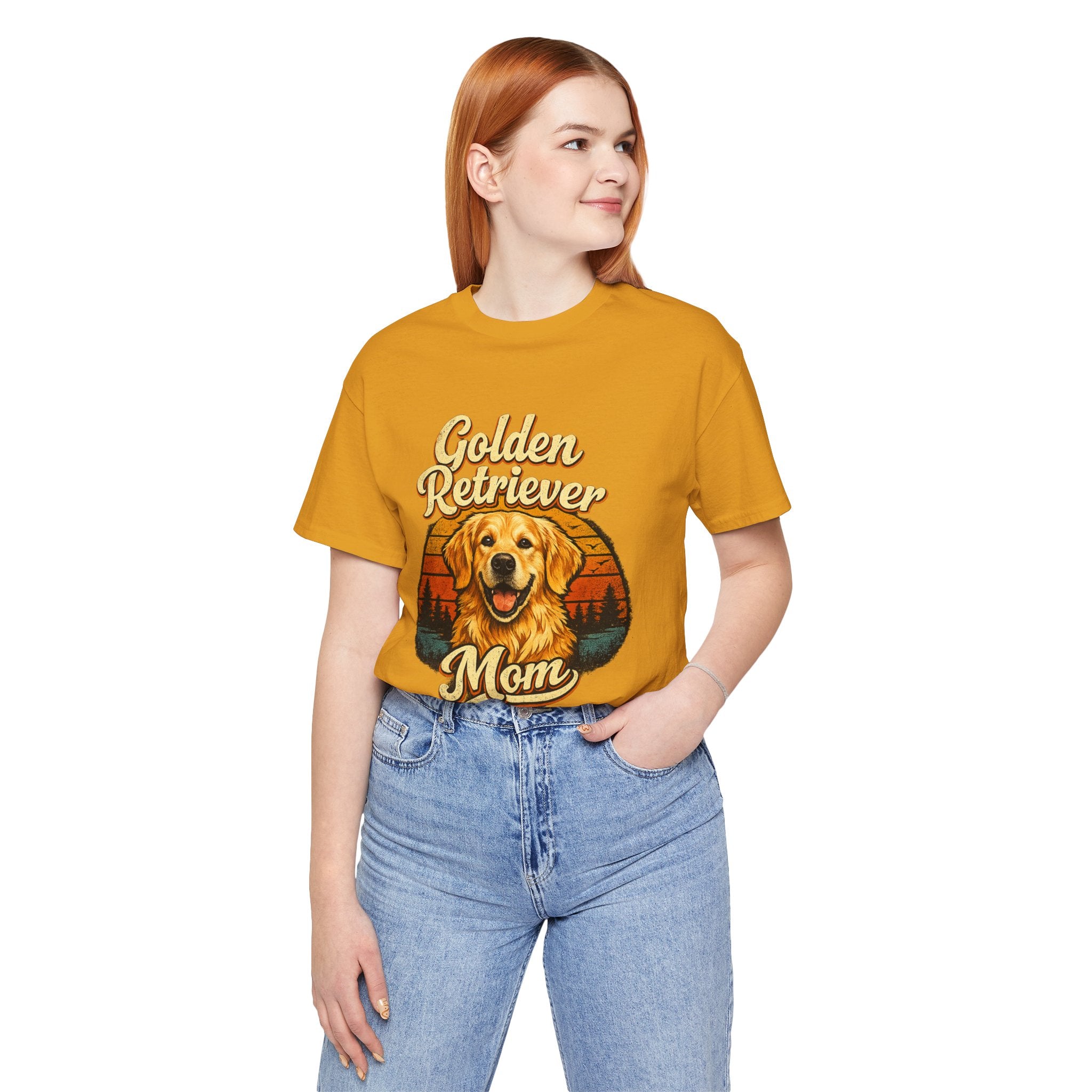 Golden Retriever Mom T-Shirt — Retro Dog Mom Tee