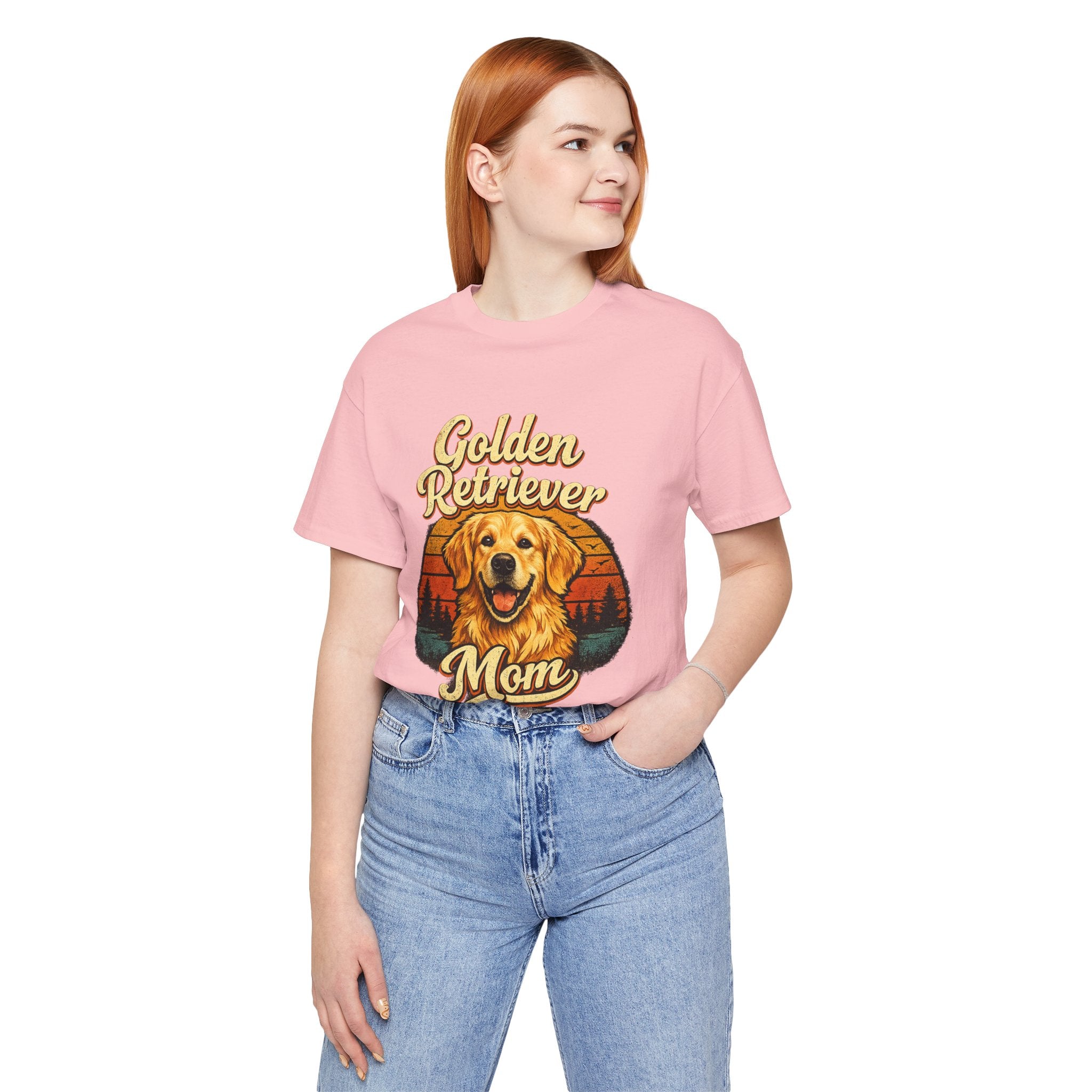 Golden Retriever Mom T-Shirt — Retro Dog Mom Tee