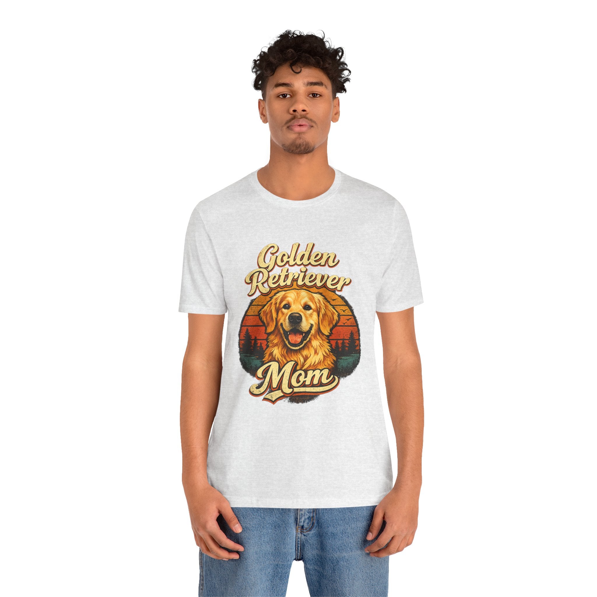 Golden Retriever Mom T-Shirt — Retro Dog Mom Tee