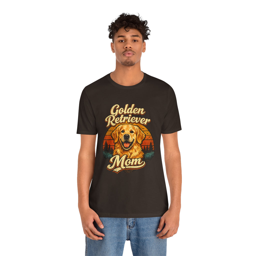 Golden Retriever Mom T-Shirt — Retro Dog Mom Tee