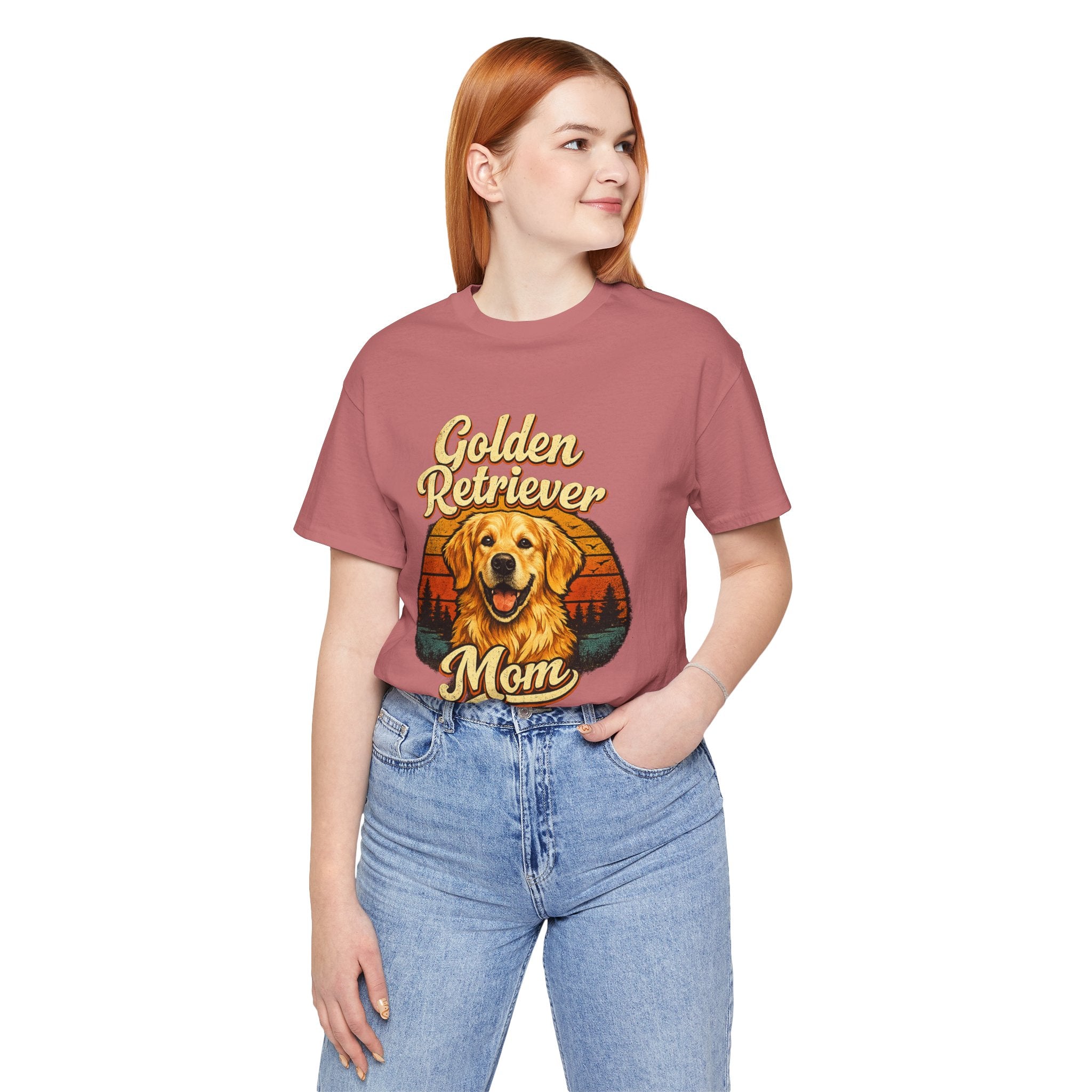 Golden Retriever Mom T-Shirt — Retro Dog Mom Tee
