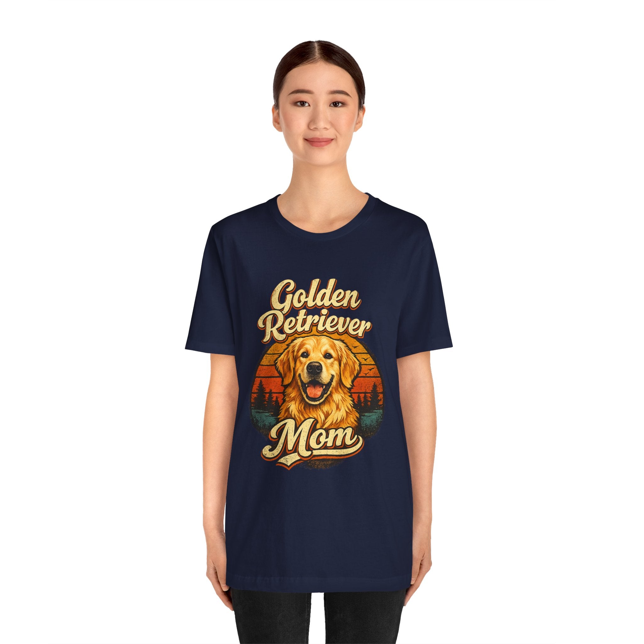 Golden Retriever Mom T-Shirt — Retro Dog Mom Tee